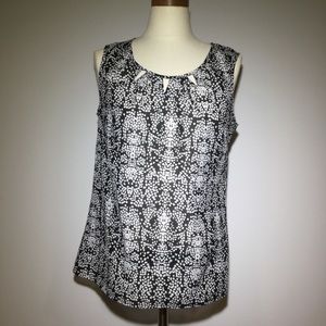 Black + White Spotted Banana Republic Top, sz M